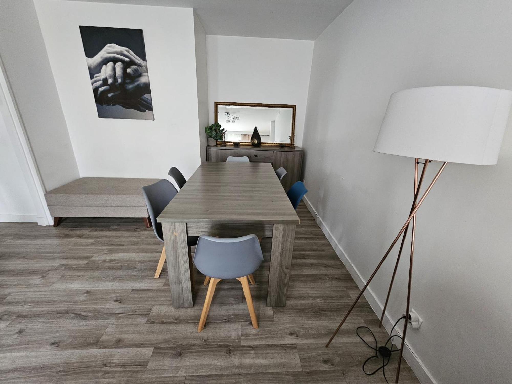 Charmant Pied-A-Terre Entre Paris Et Disneyland - Rer A Et E Lägenhet Villiers-sur-Marne Exteriör bild